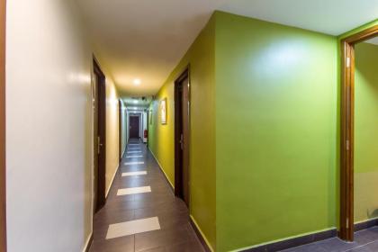 33 Star Hotel by The Awinka Group Of Management - image 2