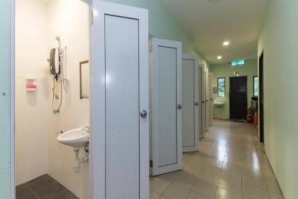 Rain Forest Hotel - image 19