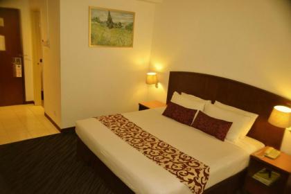 Hotel Caliber - image 7