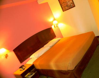 Hotel Caliber - image 8