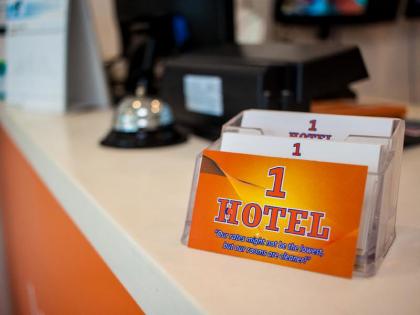 1 Hotel Taman Connaught - image 8