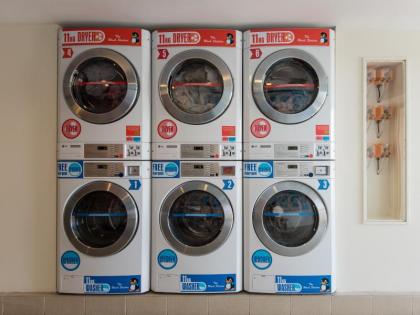 New Town Suites - image 15