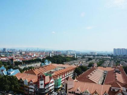 New Town Suites - image 9