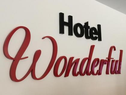 Hotel Wonderful - image 18