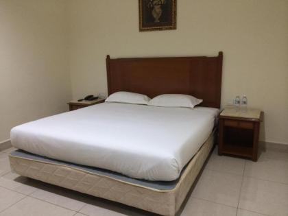 Hotel Wonderful - image 2