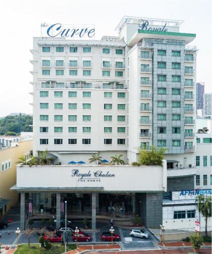 Royale Chulan The Curve - image 1