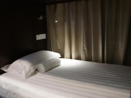 Sri Packers Hotel - Klia - image 5