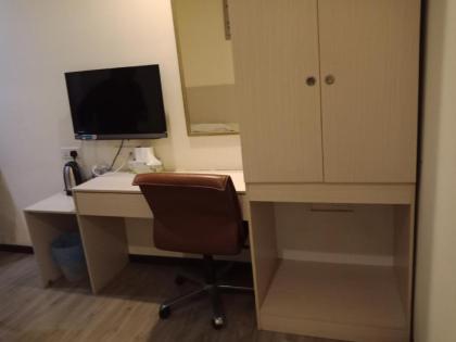 *Refurbished Home Inn 2 Taman Bukit Segar - image 17