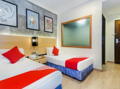 OYO 417 Raintree Boutique Hotel - image 2