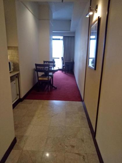 Best Service Suite At Times Square - image 11