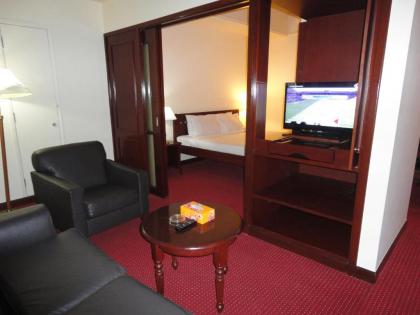 Best Service Suite At Times Square - image 14