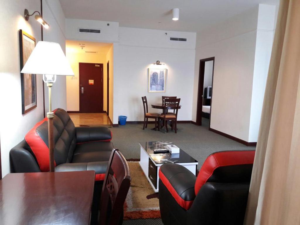 Best Service Suite At Times Square - image 3