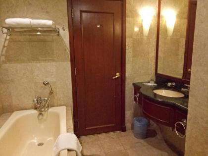 Best Service Suite At Times Square - image 9