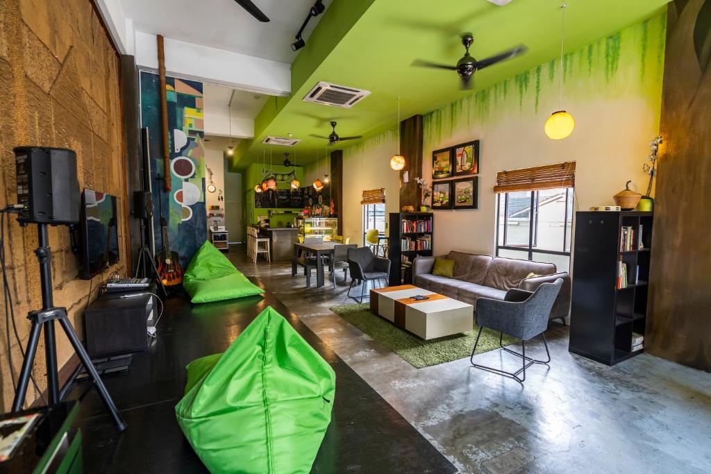 PODs The Backpackers Home & Cafe Kuala Lumpur - main image