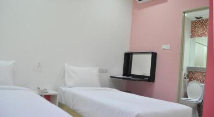 YY48 Hotel ( 2 Mins Walk From Masjid Jamek LRT Station ) - image 30