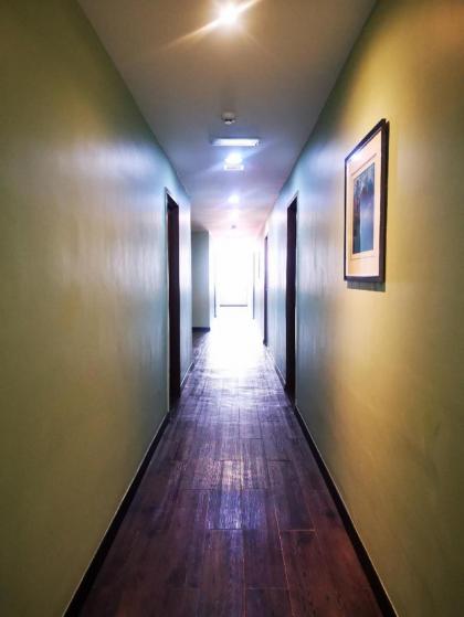 Canary Hotel - image 5