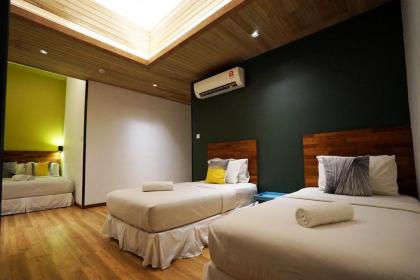 Chaos Hotel - image 15