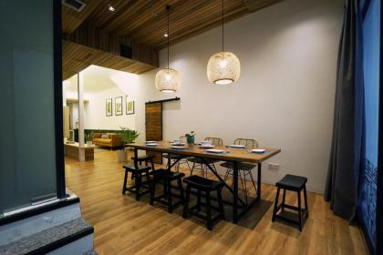Chaos Hotel - image 17