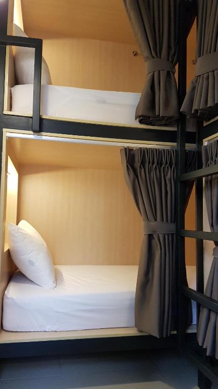 Hotel 1000 Miles - image 2