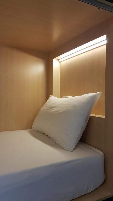 Hotel 1000 Miles - image 4