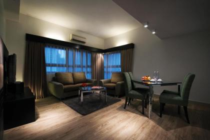 Crown Regency Serviced Suites - image 4
