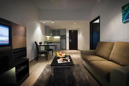 Crown Regency Serviced Suites - image 5