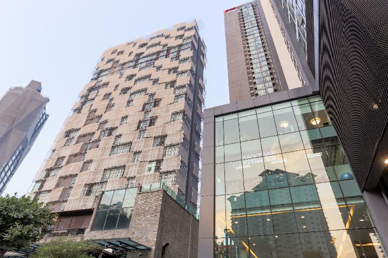 Empire Damansara Guesthouse - main image