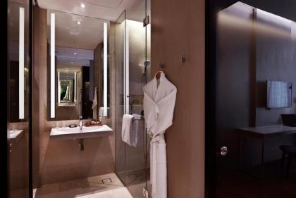 V E Hotel & Residence - image 17