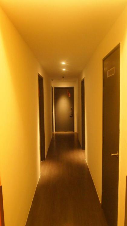 Orange Premier Hotel Taman Segar - image 13