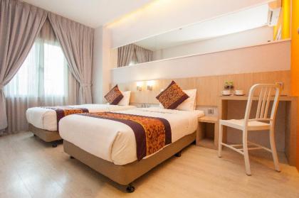 Orange Premier Hotel Taman Segar - image 3