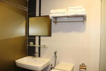 T Hotel Jalan Tar - image 11