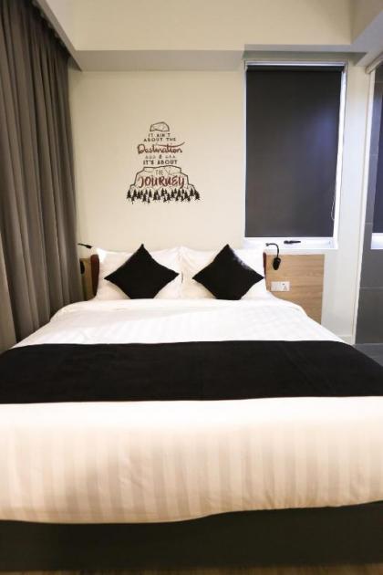 Avenue J Hotel Central Market - image 18