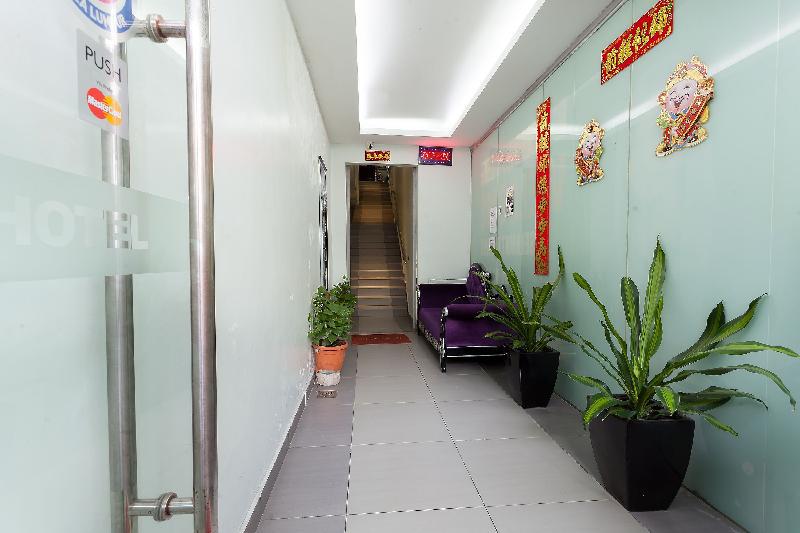 ZEN Rooms Chinatown KL - image 4