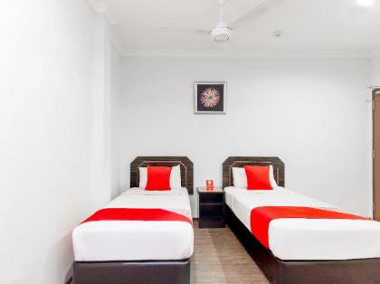 OYO 327 Buddy's Hotel (Sanitized Stay) - image 16