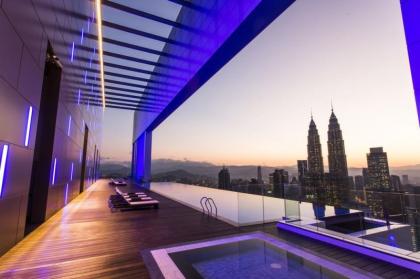 Suites KLCC by Pine Luxury Residence - image 3