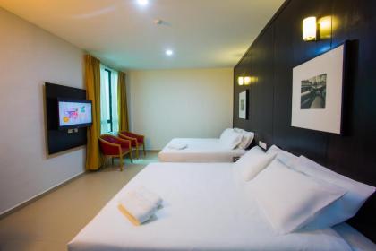 Akar Hotel Jalan TAR - image 1