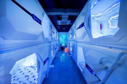 Riccarton Capsule Hotel - image 18