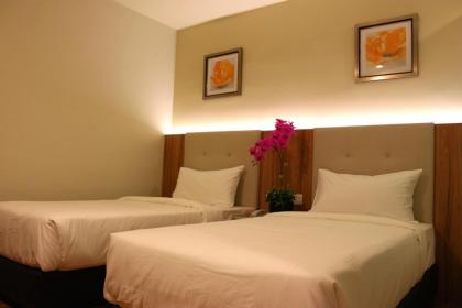 Big M Hotel - image 17