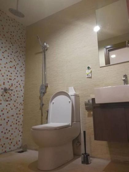 Suites & Residences @ Regalia - image 18
