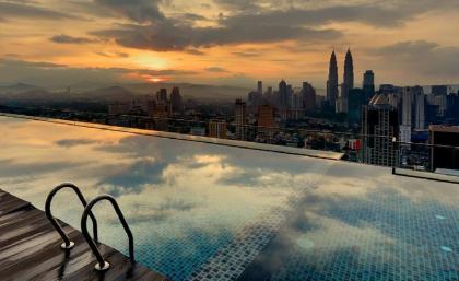 Suites & Residences @ Regalia - image 3