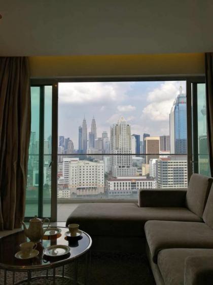 Suites & Residences @ Regalia - image 8