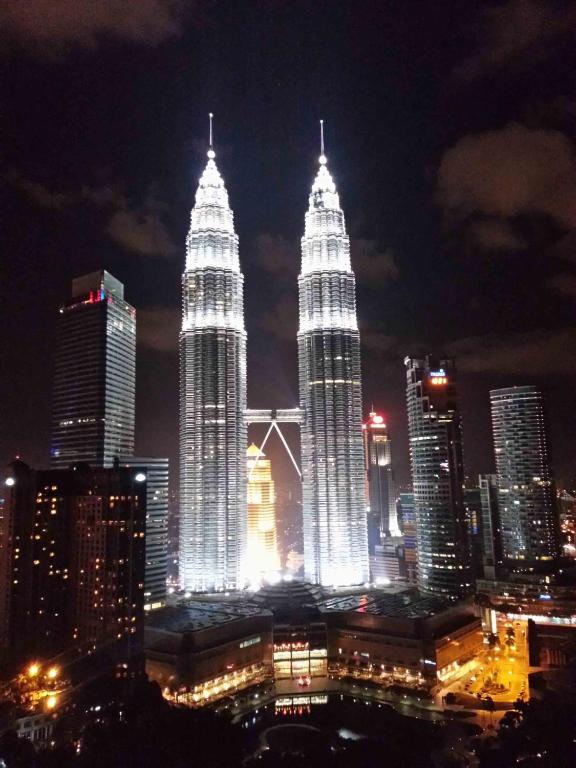 Soho Suites KLCC by 21 Century travel - image 2