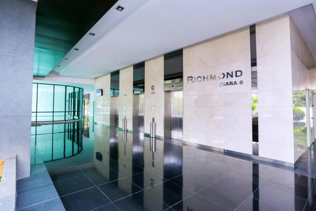 Richmond & Aston Kiara Suites KL - image 3