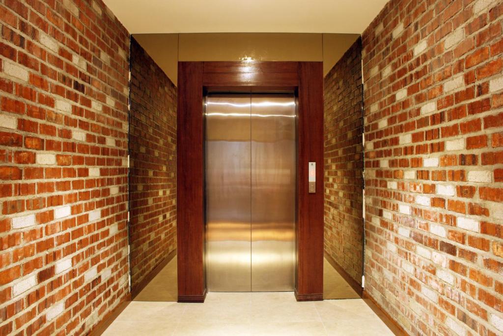 Ahyu Hotel - image 4