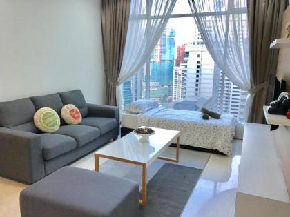 Soho Suites Klcc By Pnut - image 6
