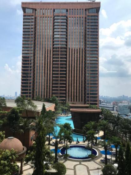 KL Service Apartments At Times Square - image 1