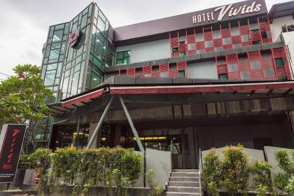 Vivids Hotel - image 1