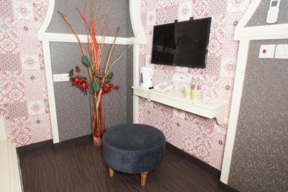 Vivids Hotel - image 11