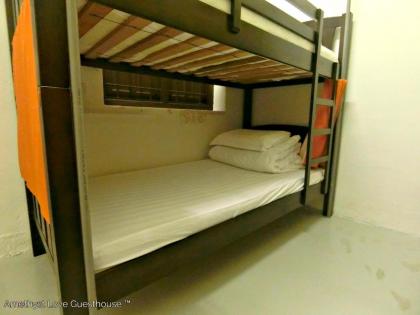 Amethyst Love Guesthouse - image 4