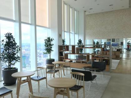 JS Platinum Suites - image 8